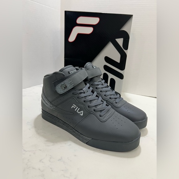 Fila Gray Sneakers with Padded Collar and Lace-Up Closure - Picture 1 of 9